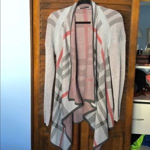 Super flattering sweater!